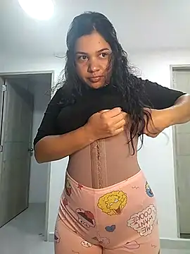 Snapshot of Eimy-04 chatting on 11/03/25, 04:08 Eimy-04 online show from 11/03/25, 04:08