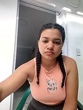 Snapshot of Eimy-04 chatting on 11/25/25, 08:53 Eimy-04 online show from 11/25/25, 08:53