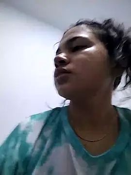 Snapshot of Eimy-04 chatting on 11/30/25, 08:07 Eimy-04 online show from 11/30/25, 08:07