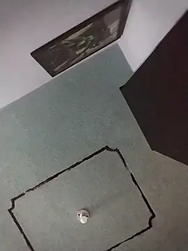 OliviaMorris1 online show from 10/22/25, 10:48