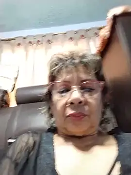 Snapshot of OliviaMorris1 chatting on 06/22/26, 04:15 OliviaMorris1 online show from 06/22/26, 04:15