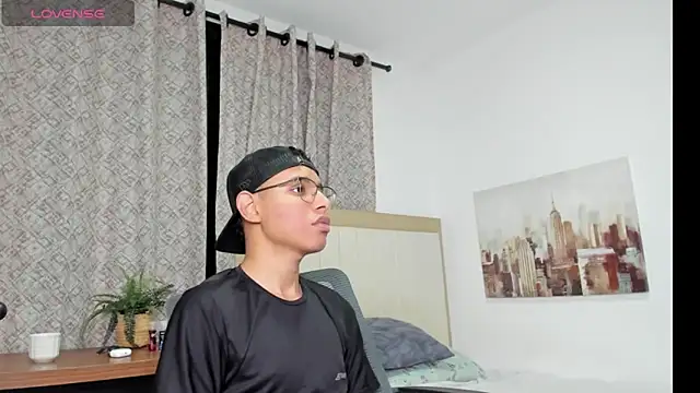 tristan gold online show from 09/10/25, 07:19