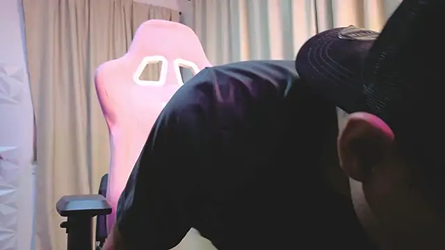 tristan gold online show from 10/25/25, 06:10