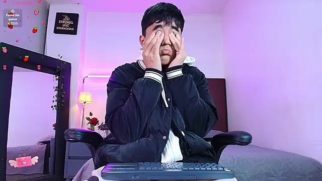 Lucass love online show from 11/17/25, 12:55