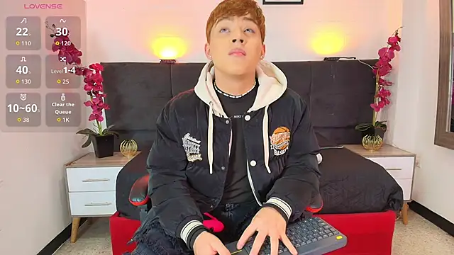Lucass love online show from 05/26/26, 04:47