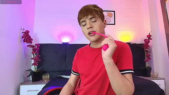 Lucass love online show from 05/29/26, 04:49