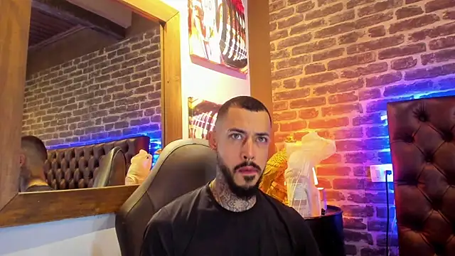 VinzenzRizzo online show from 11/25/25, 04:23