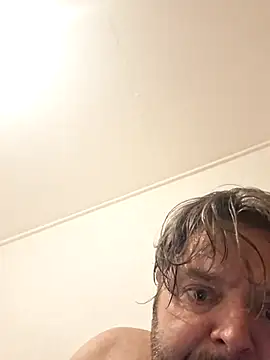 Snapshot of Nakedchef1234 chatting on 12/01/25, 11:32 Nakedchef1234 online show from 12/01/25, 11:32