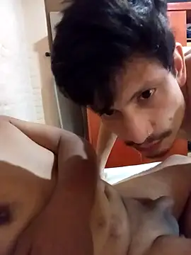 Snapshot of versaduro chatting on 12/22/25, 01:41 versaduro online show from 12/22/25, 01:41