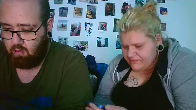 Snapshot of mrandmrsdarkside chatting on 03/11/26, 07:09 mrandmrsdarkside online show from 03/11/26, 07:09