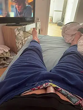 Snapshot of mrandmrsdarkside chatting on 04/11/26, 07:45 mrandmrsdarkside online show from 04/11/26, 07:45