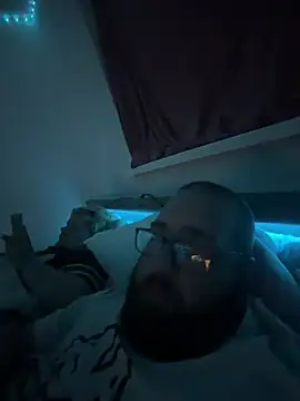 Snapshot of mrandmrsdarkside chatting on 04/11/26, 09:52 mrandmrsdarkside online show from 04/11/26, 09:52