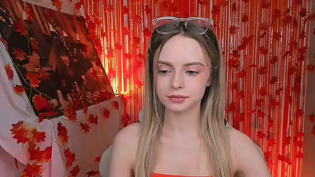 JuliaBrewwer online show from 10/11/25, 12:47