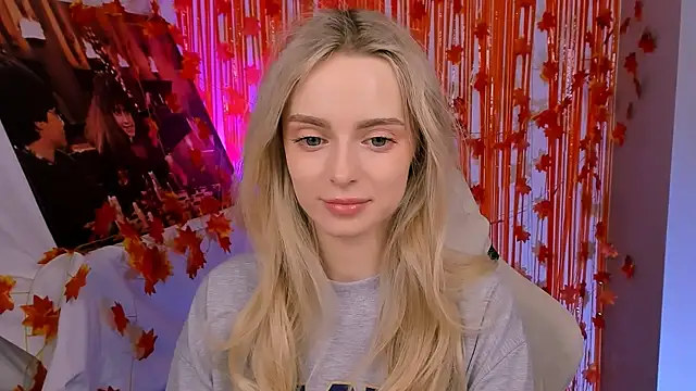 JuliaBrewwer online show from 11/17/25, 01:06