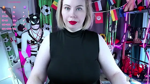 Snapshot of Anna_Maxwell chatting on 07/18/26, 02:05 Anna Maxwell online show from 07/18/26, 02:05