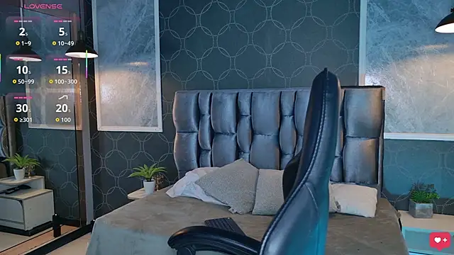 Snapshot of janetteJones_ chatting on 01/18/26, 03:43 janetteJones online show from 01/18/26, 03:43