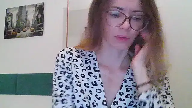 Snapshot of SEA_Dream chatting on 12/21/25, 03:35 SEA Dream online show from 12/21/25, 03:35