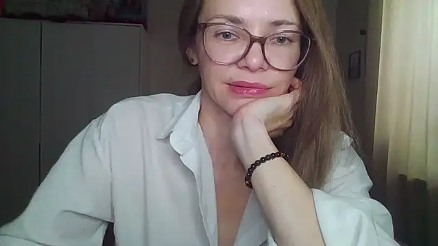 Snapshot of SEA_Dream chatting on 02/09/26, 05:33 SEA Dream online show from 02/09/26, 05:33