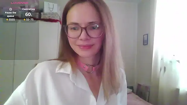 Snapshot of SEA_Dream chatting on 03/13/26, 09:05 SEA Dream online show from 03/13/26, 09:05