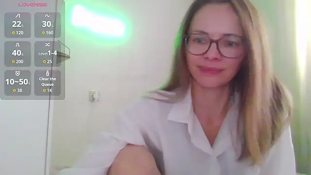 Snapshot of SEA_Dream chatting on 03/16/26, 05:02 SEA Dream online show from 03/16/26, 05:02