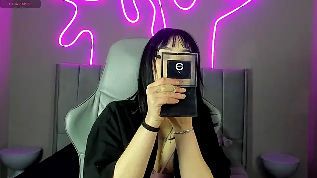 Sabrina bloom online show from 09/20/25, 01:34