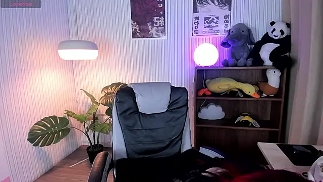 Snapshot of Sabrina_bloom chatting on 01/08/26, 01:46 Sabrina bloom online show from 01/08/26, 01:46