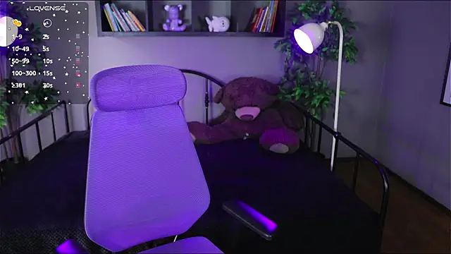 Snapshot of Sabrina_bloom chatting on 02/07/26, 01:04 Sabrina bloom online show from 02/07/26, 01:04