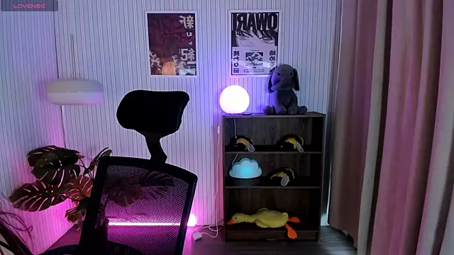 Snapshot of Sabrina_bloom chatting on 02/25/26, 12:59 Sabrina bloom online show from 02/25/26, 12:59