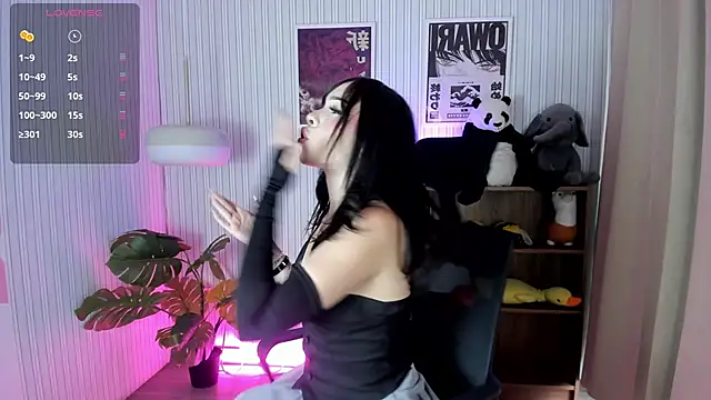 Snapshot of Sabrina_bloom chatting on 03/06/26, 01:29 Sabrina bloom online show from 03/06/26, 01:29