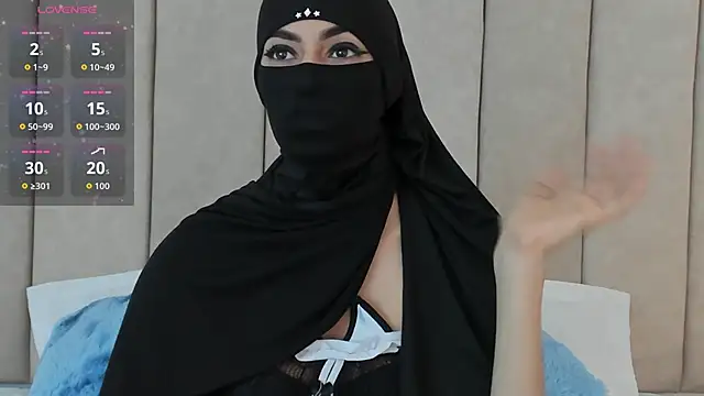  Zahiira  online show from 03/02/26, 12:01