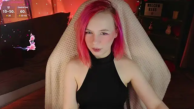 Snapshot of NaomiYoru chatting on 02/25/26, 08:40 NaomiYoru online show from 02/25/26, 08:40