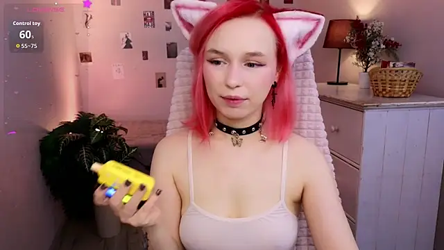 Snapshot of NaomiYoru chatting on 04/07/26, 08:42 NaomiYoru online show from 04/07/26, 08:42