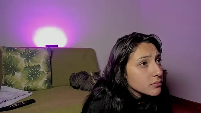 Snapshot of lola_n_apolo chatting on 10/14/25, 02:34 lola n apolo online show from 10/14/25, 02:34