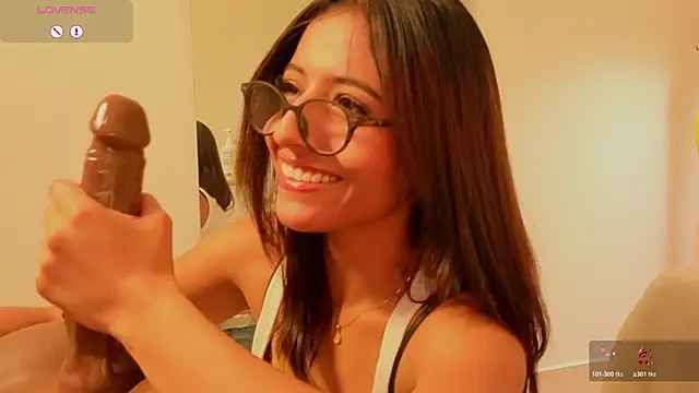 Snapshot of samara_bxx1 chatting on 03/10/26, 11:26 samara bxx1 online show from 03/10/26, 11:26