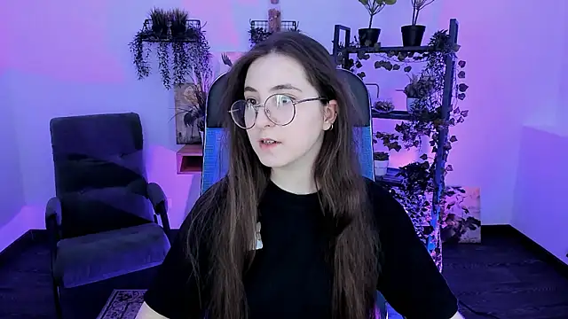 Snapshot of VirtuallVoyant chatting on 03/19/26, 07:29 VirtuallVoyant online show from 03/19/26, 07:29