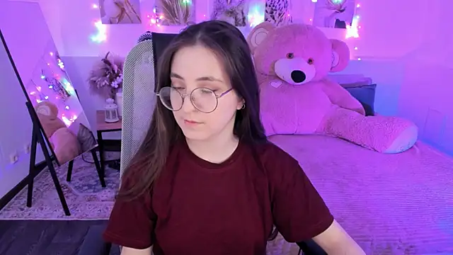 Snapshot of VirtuallVoyant chatting on 03/20/26, 05:18 VirtuallVoyant online show from 03/20/26, 05:18