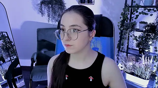 Snapshot of VirtuallVoyant chatting on 04/14/26, 07:20 VirtuallVoyant online show from 04/14/26, 07:20