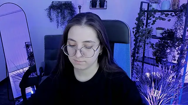 Snapshot of VirtuallVoyant chatting on 04/16/26, 07:25 VirtuallVoyant online show from 04/16/26, 07:25