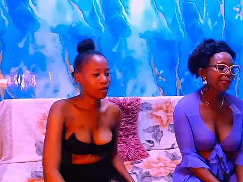 Snapshot of ebonypretty4u69 chatting on 10/11/25, 06:23 ebonypretty4u69 online show from 10/11/25, 06:23