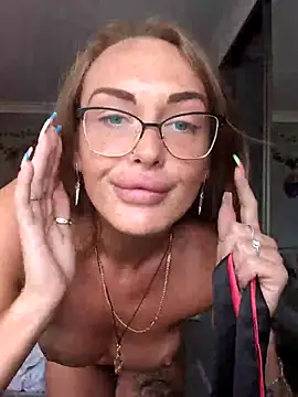 Snapshot of Danciaxx chatting on 06/17/26, 11:12 Danciaxx online show from 06/17/26, 11:12