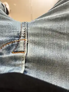 Snapshot of kamo012000 chatting on 10/06/25, 08:45 kamo012000 online show from 10/06/25, 08:45