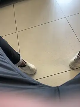 kamo012000 online show from 03/26/26, 11:27