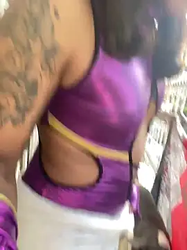 Snapshot of cam11_07 chatting on 03/29/26, 08:53 cam11 07 online show from 03/29/26, 08:53