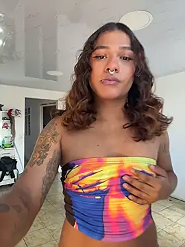 Snapshot of cam11_07 chatting on 04/19/26, 08:33 cam11 07 online show from 04/19/26, 08:33