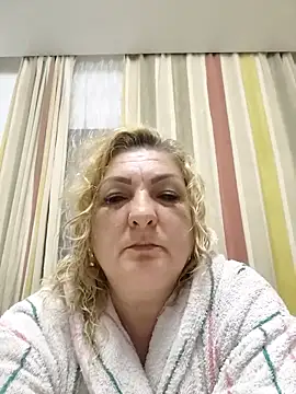 Snapshot of clarabbw47 chatting on 04/25/26, 08:28 clarabbw47 online show from 04/25/26, 08:28