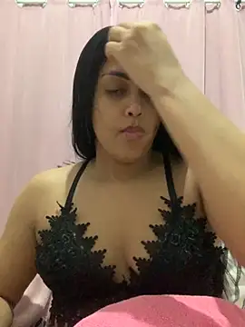 Snapshot of afroditii chatting on 11/07/25, 12:32 afroditii online show from 11/07/25, 12:32