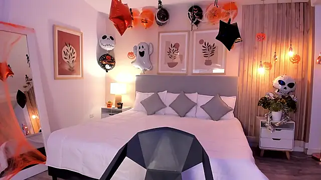 Snapshot of AuroraEvanss chatting on 10/17/25, 09:06 AuroraEvanss online show from 10/17/25, 09:06