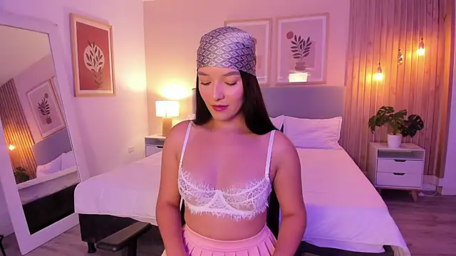 Snapshot of AuroraEvanss chatting on 11/11/25, 09:26 AuroraEvanss online show from 11/11/25, 09:26