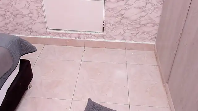 Snapshot of SASHA_BROWNIE__ chatting on 11/22/25, 08:08 SASHA BROWNIE online show from 11/22/25, 08:08