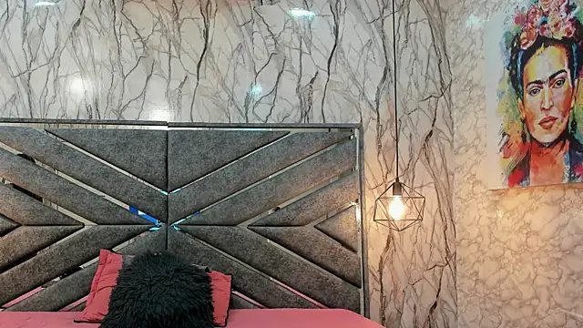 Snapshot of SASHA_BROWNIE__ chatting on 12/02/25, 07:53 SASHA BROWNIE online show from 12/02/25, 07:53